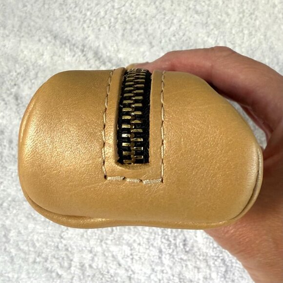 Portland Leather Goods Champagne Ballpark Pouch - Brand New - Picture 6 of 8